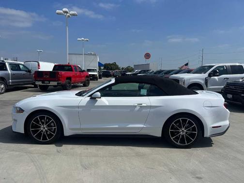 2022 Ford Mustang EcoBoost Premium
