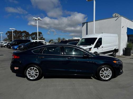 2020 Ford Fusion Energi Titanium