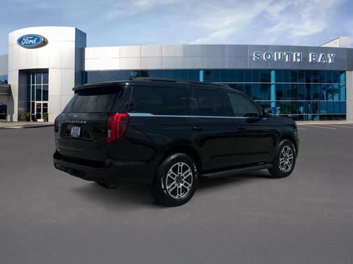 Agate Black Metallic 2025 Ford Expedition Active