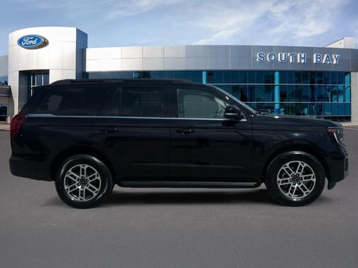 Agate Black Metallic 2025 Ford Expedition Active