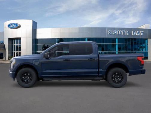 2025 Ford F-150 Lightning XLT