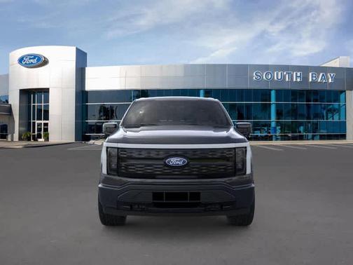 2025 Ford F-150 Lightning Platinum