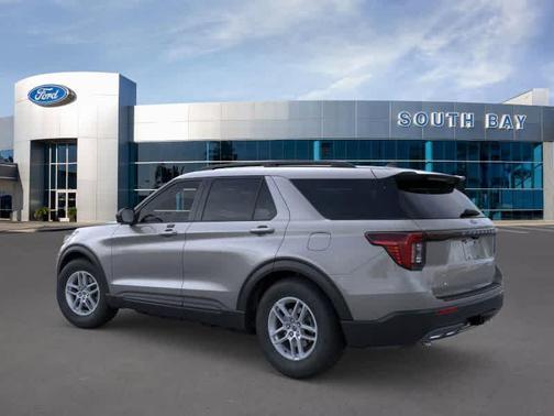 Carbonized Gray Metallic 2026 Ford Explorer Active
