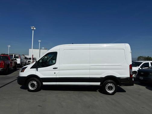 2024 Ford Transit-250 148 WB Medium Roof Cargo
