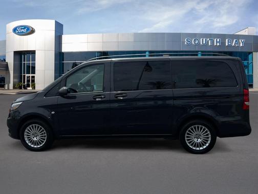 Graphite Gray Metallic 2022 Mercedes-Benz Metris Base