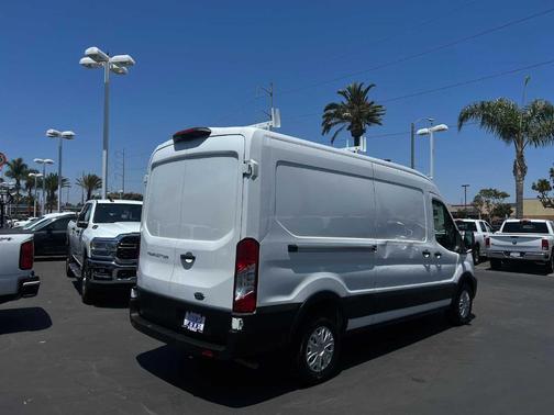 2021 Ford Transit-250