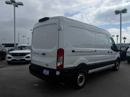 2026 Ford Transit-250