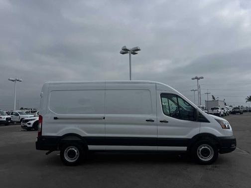 2026 Ford Transit-250