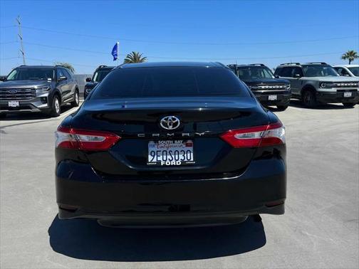 2018 Toyota Camry LE