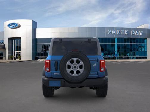 Velocity Blue Metallic 2026 Ford Bronco Big Bend