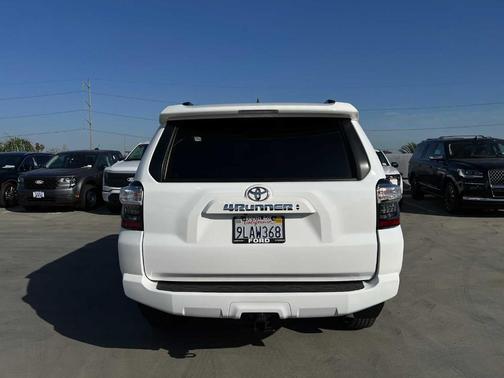 2023 Toyota 4Runner SR5