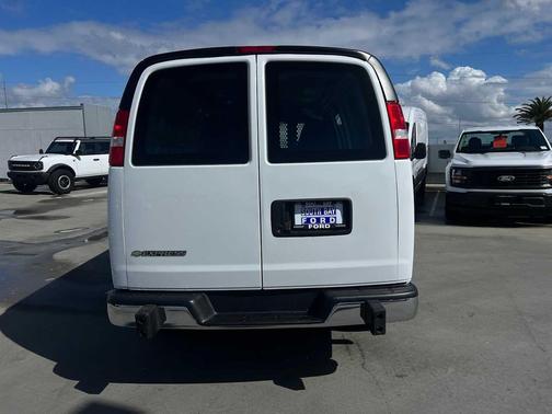 2024 Chevrolet Express 2500 Work Van