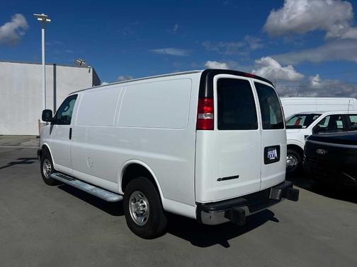 2024 Chevrolet Express 2500 Work Van