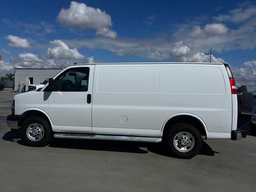 2024 Chevrolet Express 2500 Work Van