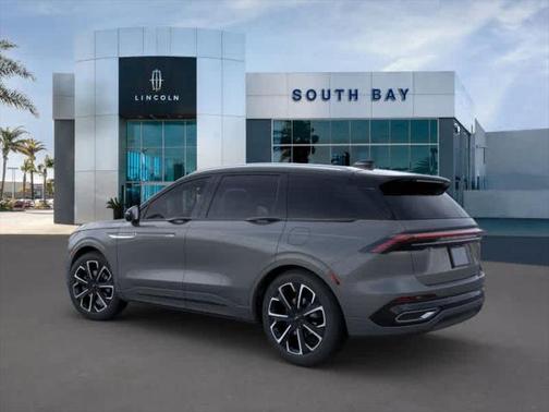 2025 Lincoln Nautilus Reserve