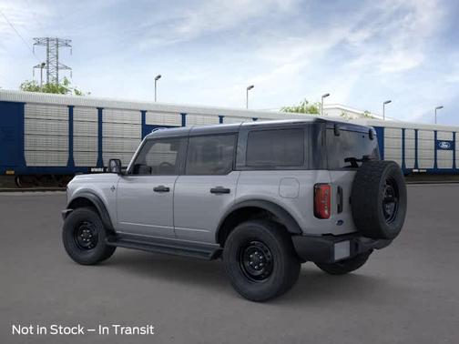 Avalanche Gray 2026 Ford Bronco Outer Banks