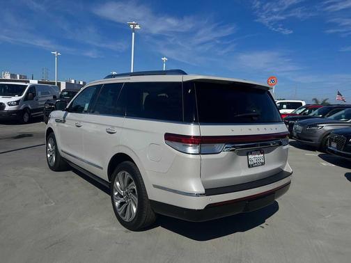 2023 Lincoln Navigator Reserve