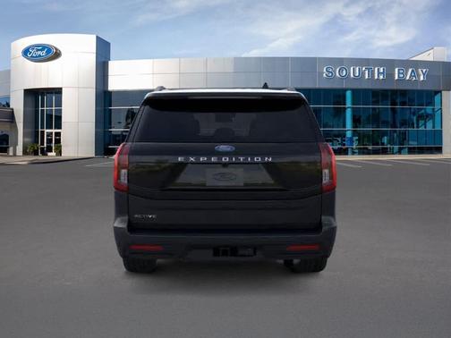Agate Black Metallic 2026 Ford Expedition Active
