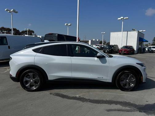 2021 Ford Mustang Mach-E Select