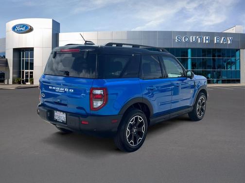Velocity Blue Metallic 2025 Ford Bronco Sport Outer Banks