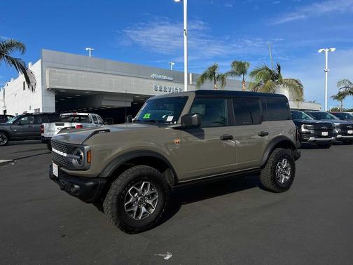 2025 Ford Bronco Badlands