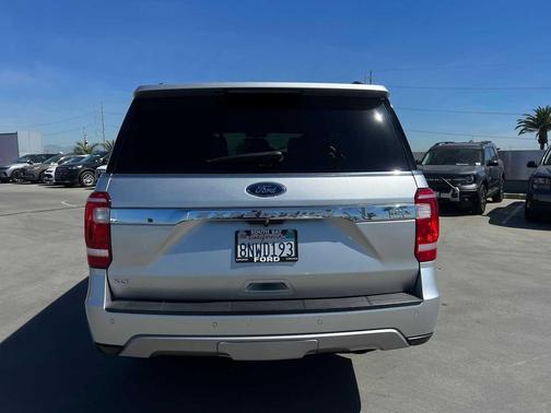 2018 Ford Expedition Max XLT
