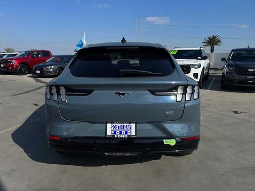 2023 Ford Mustang Mach-E California Route 1