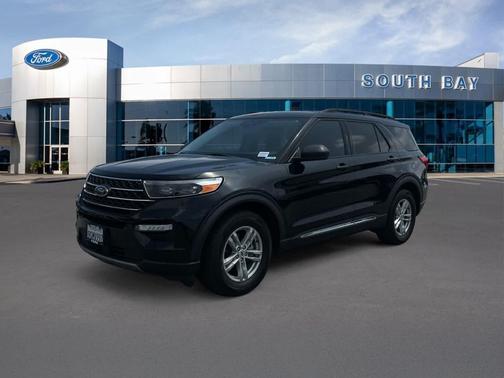 Agate Black Metallic 2023 Ford Explorer XLT