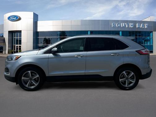 Iconic Silver Metallic 2023 Ford Edge SEL