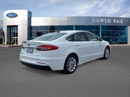 Oxford White 2019 Ford Fusion Energi Titanium