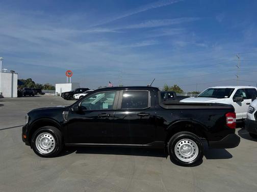 2024 Ford Maverick XL