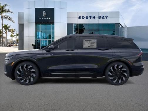 Black Metallic 2026 Lincoln Nautilus Reserve