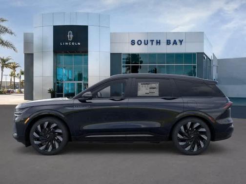 Black Metallic 2026 Lincoln Nautilus Reserve