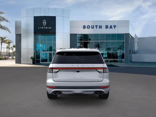 Silver Radiance Metallic 2023 Lincoln Aviator Reserve RWD