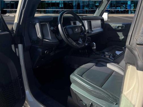 Desert Sand 2025 Ford Bronco Outer Banks