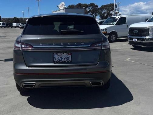 Metallic 2022 Lincoln Nautilus Standard