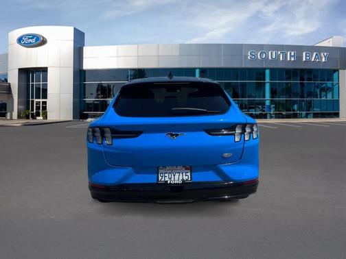 Grabber Blue 2022 Ford Mustang Mach-E California Route 1