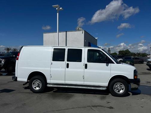 2024 Chevrolet Express 2500 Work Van