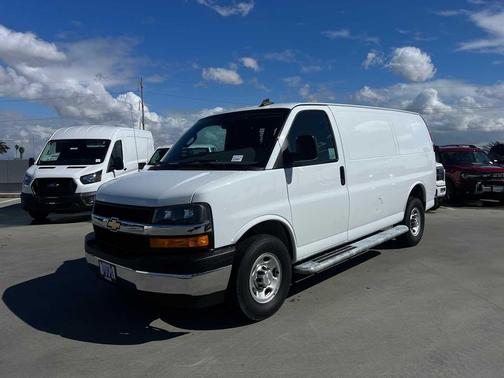 2024 Chevrolet Express 2500 Work Van