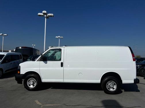 2018 Chevrolet Express 2500 Work Van