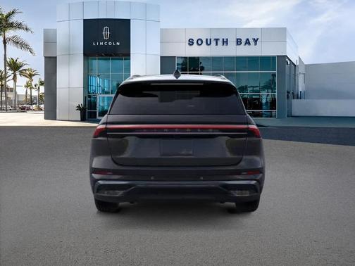 Infinite Black Metallic 2026 Lincoln Nautilus Reserve