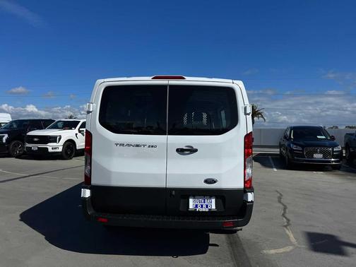 2024 Ford Transit-250 
