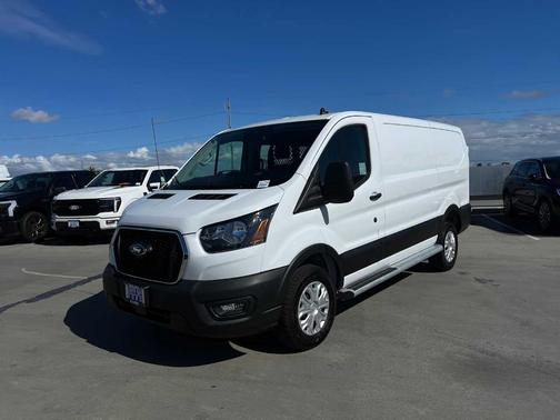 2024 Ford Transit-250 