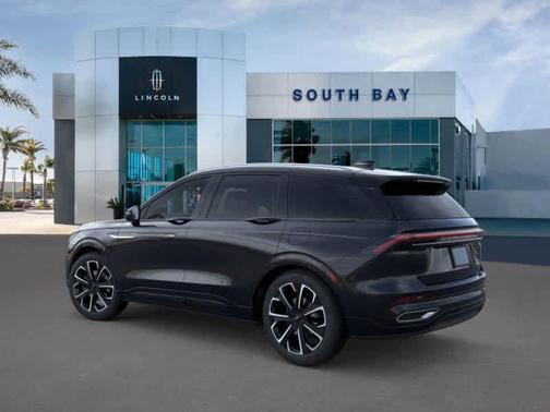 2025 Lincoln Nautilus Reserve
