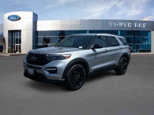 Iconic Silver Metallic 2023 Ford Explorer ST-Line