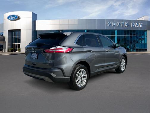 Carbonized Gray Metallic 2023 Ford Edge SEL