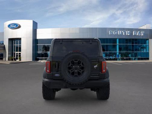 Shadow Black 2026 Ford Bronco Badlands