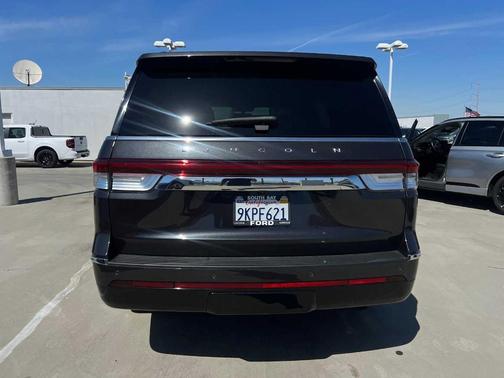 Starlight 2024 Lincoln Navigator Reserve