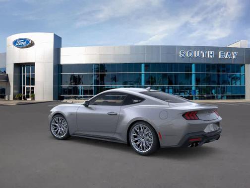 2025 Ford Mustang 