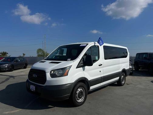 2017 Ford Transit-150 XL